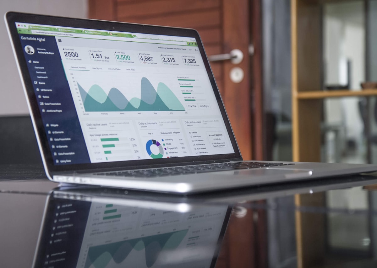Beyond Bank APIs: Why Fintech Startups Must Reduce Bank Dependency